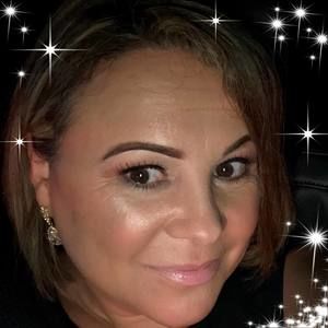 Meet your Posher, Nelia